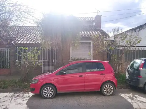 Casa - Venta - Argentina, Tres de Febrero - PAUNERO WENCESLAO - (3F) 2985