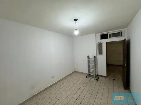 Depto Tipo Casa en Venta 70 años