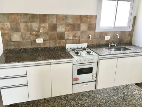 departamento duplex 3 ambientes en venta en lujan planta baja con patio y cochera apto credito