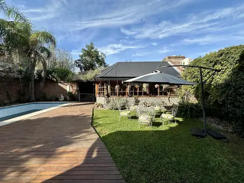 Casa 4 ambientes con 3 baños