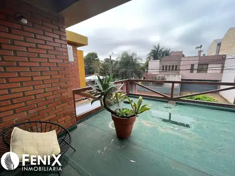 CF1045 - CASA EN VENTA Z/  AV. TACUARI Y AV.  LAVALLE