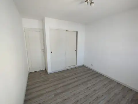 Departamento de 3 Ambientes al Contrafrente – Super Luminoso