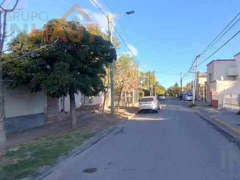 Terreno en Alquiler 50  mts Fondo