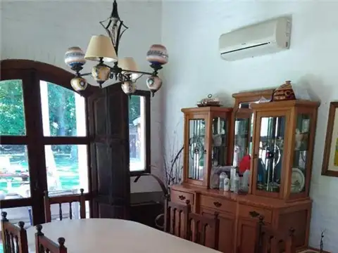 Casa 4 ambientes con 3 baños