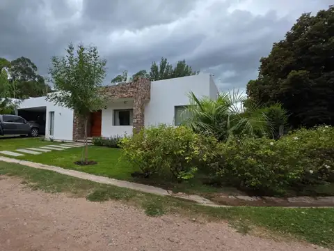 Casa en Venta en Juana Koslay, USD 250.000