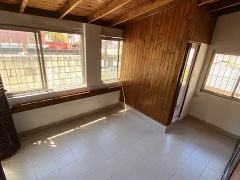 Depto Tipo Casa en Venta en Saavedra, USD 230.000