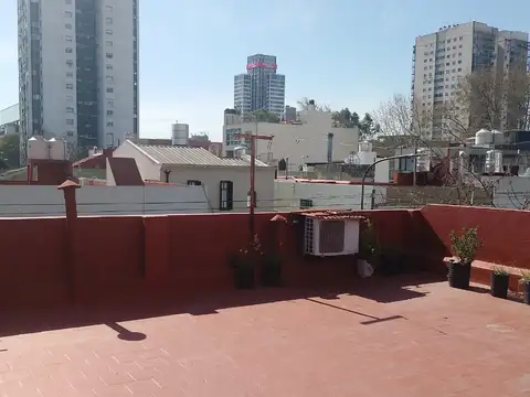 BESARES 4000, Piso 1