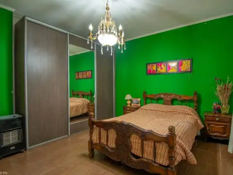 Depto Tipo Casa en Venta de 4 dormitorios