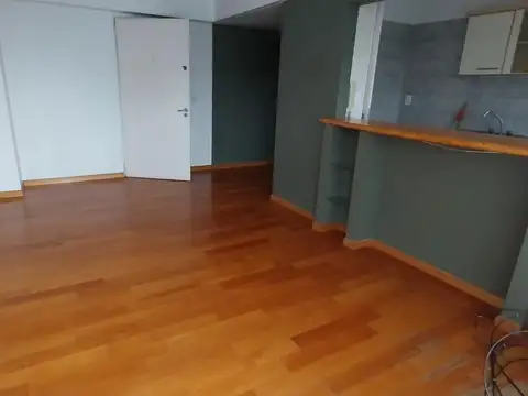 11 De Septiembre 4500, Piso 5