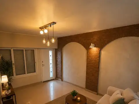Depto Tipo Casa en Venta de 4 ambientes