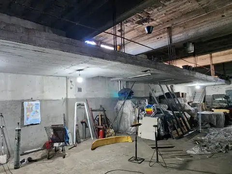 Galpon en Venta 10  mts Frente