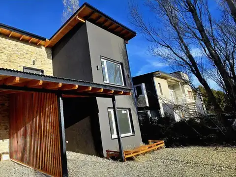 Casa 3 ambientes con 2 baños