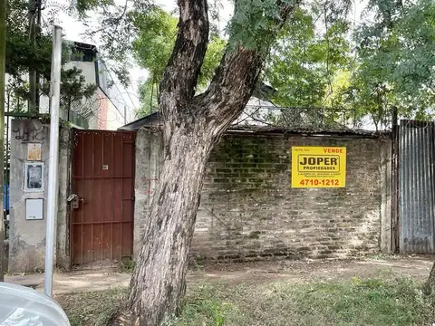 EXCELENTE LOTE EN ZONA RESIDENCIAL PROXIMO A ESTACION Y A LA AV. AVELINO ROLON. OPORTUNIDAD!!!