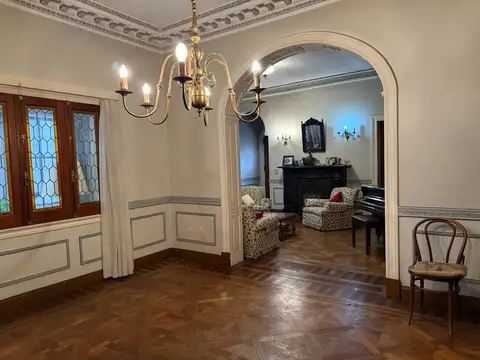 Casa 4 ambientes con 3 baños