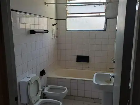 Departamento 4 ambientes con 1 baño
