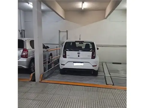 Cochera cubierta en Venta en Palermo Zona Embajadas