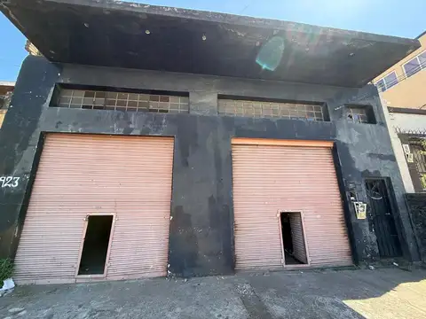 Galpon en alquiler - Felipe Amoedo 2900 - Quilmes