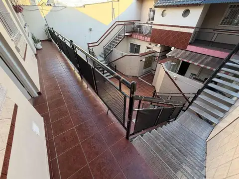 Depto Tipo Casa en Venta 16 años
