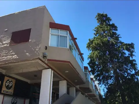 Avenida Arquitecto Jorge Bunge 600