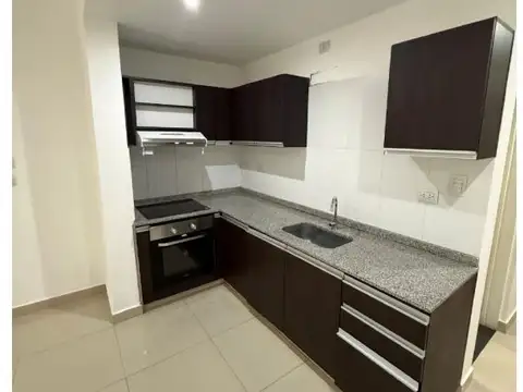 Defensa 1200, Piso 5