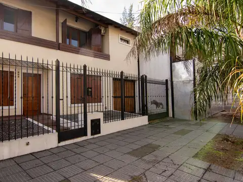 Mariano Moreno 600