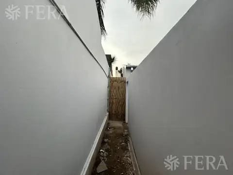 Depto Tipo Casa en Venta de 2 ambientes