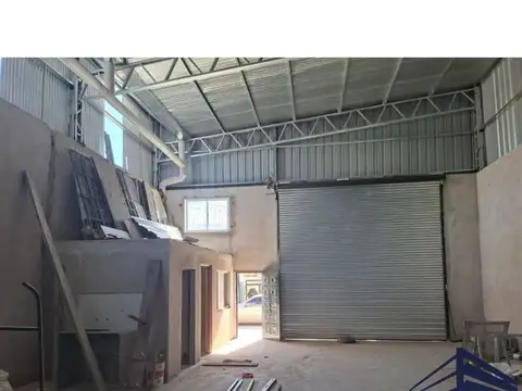 Galpon en Alquiler 10  mts Frente