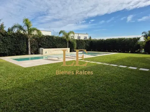 Casa en Venta en San Matias, USD 298.000