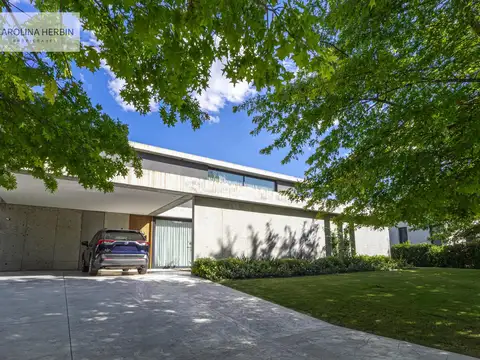 Casa en Venta y Alquiler en Barrio Cerrado Buenos Aires Golf, Bella Vista