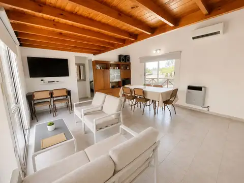 Depto Tipo Casa 2 ambientes con 1 baño