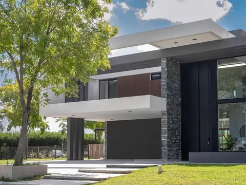 Venta Casa - Barrio Marinas - Puertos del Lago - 5 Ambientes