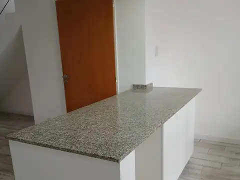 Depto Tipo Casa 3 ambientes con 1 baño