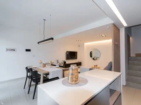 DEPARTAMENTO EN VENTA TRES DORMITORIOS FISHERTON