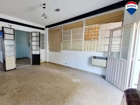 Depto Tipo Casa 6 ambientes con 1 baño