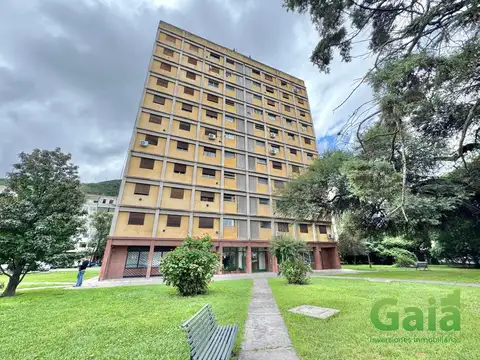 Departamento en Venta sobre Av. H. Yrigoyen