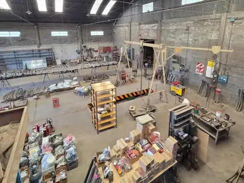 GALPON INDUSTRIAL CON VIVIENDA - MAIPU