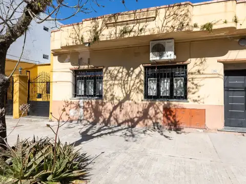 VENTA CASA MULTIFAMILIAR 7 AMBIENTES VILLA LUGANO