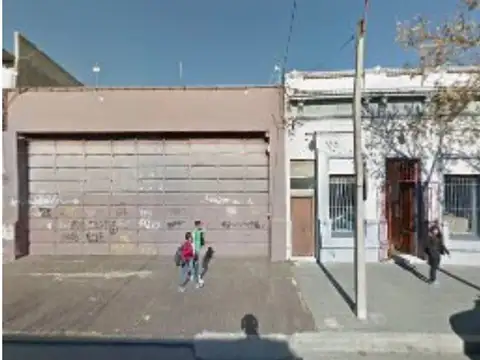 VENTA DEPOSITO CON RENTA HOCQUART Y ARENAL GRANDE