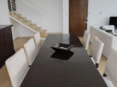 Departamento en Alquiler con 2 cocheras