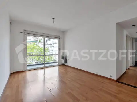 Departamento de tres ambientes en venta Palermo Hollywood con cochera