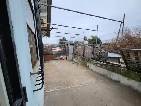 CASA EN ESCOBAR 1° PISO  (IMPECABLE) FAUSTO 478