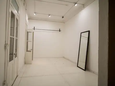 Fondo Comercio en Alquiler con 1 cochera