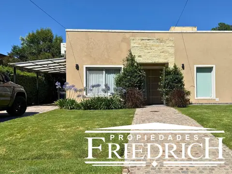 Casa en VENTA -Club de Campo Cardenal del Monte