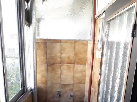 Depto Tipo Casa en Alquiler en Villa Luzuriaga, $ 440.000