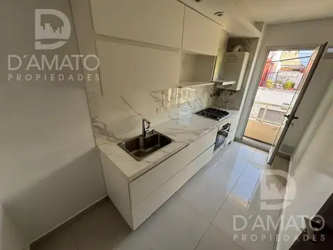 Departamento en Venta en Villa del Parque, USD 277.000