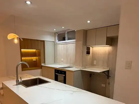 Ambiente con Patio Reciclado a Nuevo