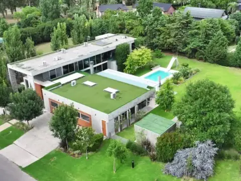 VENTA CASA EN KENTUCKY CLUB DE CAMPO