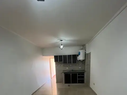 Labarden 2700, Piso 3