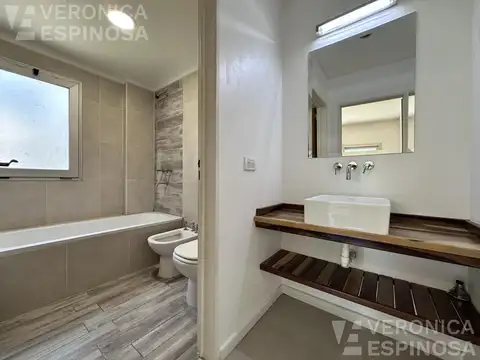 Departamento de dos ambientes en alquiler, Ituzaingo. Excelente edificio.