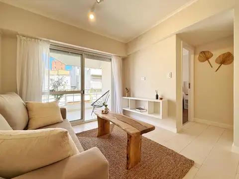 Departamento 2 ambientes con cochera cubierta